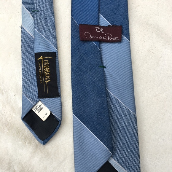 Oscar de la Renta tie - Picture 3 of 4